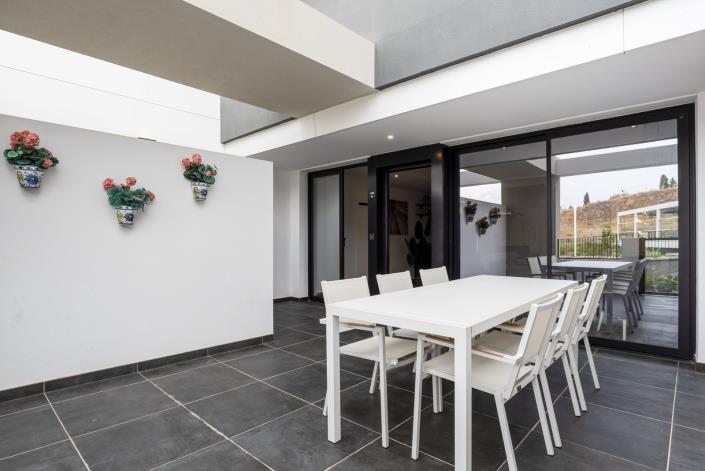 Image No.18-2 Bed Apartment for sale