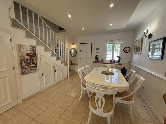 Image No.5-2 Bed Semi-Detached for sale