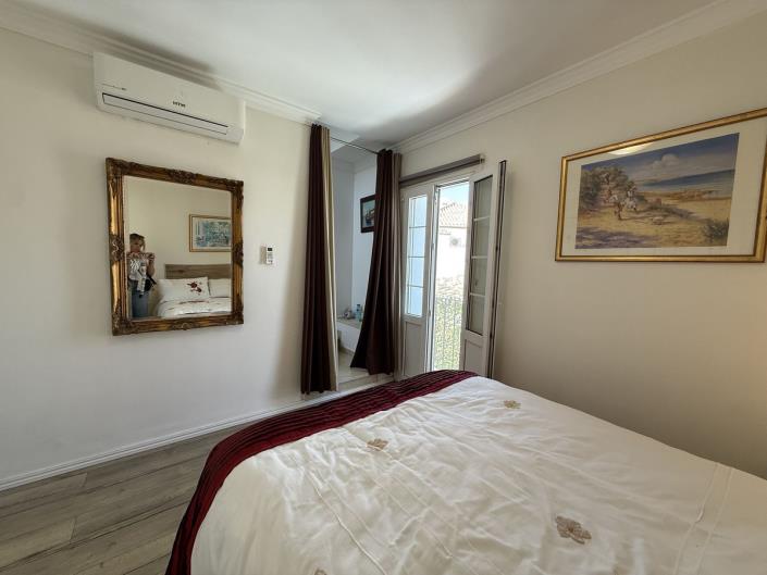 Image No.16-2 Bed Semi-Detached for sale