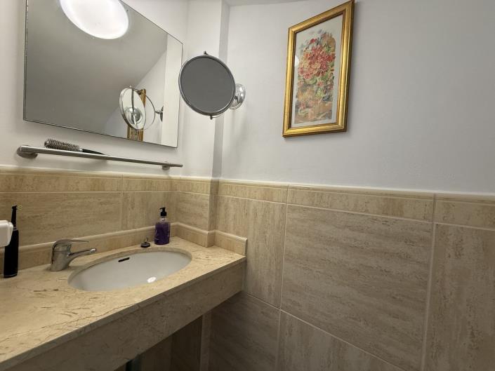 Image No.20-2 Bed Semi-Detached for sale