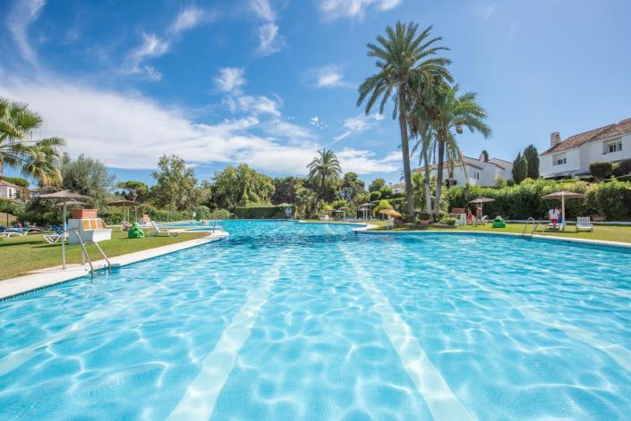 Image No.24-2 Bed Semi-Detached for sale