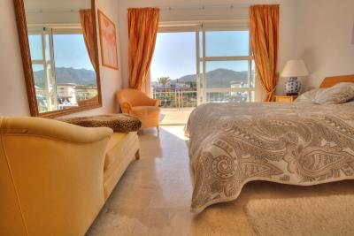 15-11d12f2f454f2f5e9b981fdd8b901d51