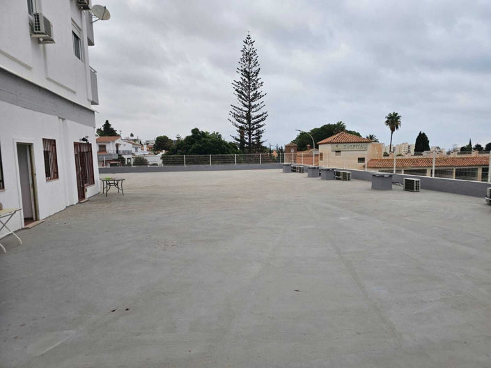 Image No.22-2 Bed Apartment for sale