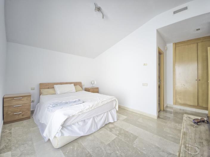 Image No.24-3 Bed Penthouse for sale