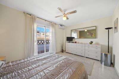 12-9d2414e6554ff283a7dbb3894364f2bd