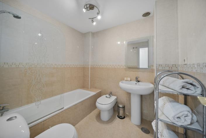 Image No.14-3 Bed Townhouse for sale