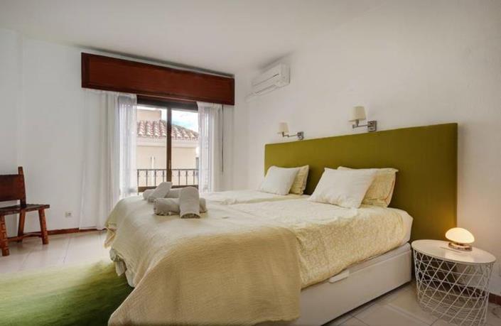 Image No.25-5 Bed Duplex for sale