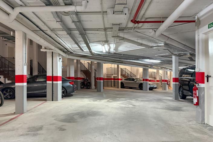 Image No.44-3 Bed Townhouse for sale