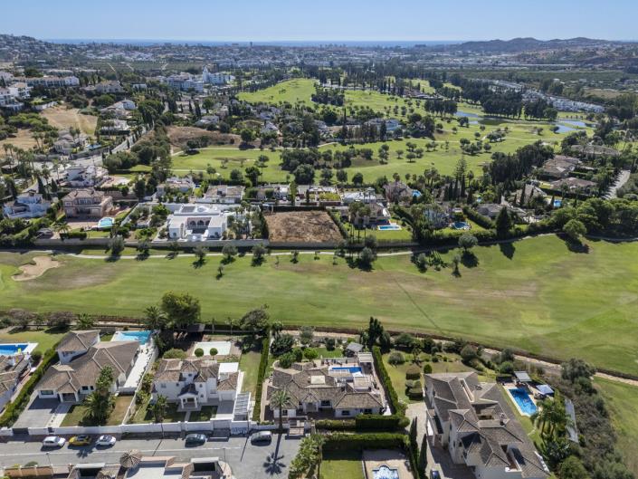 Image No.27-4 Bed Villa / Detached for sale