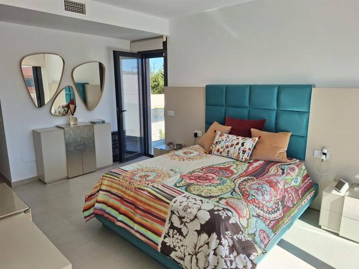 Image No.5-Villa / Détaché de 4 chambres à vendre à La Duquesa