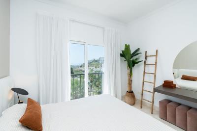 11-20939a0134ad724a8cb2a801094d15a4