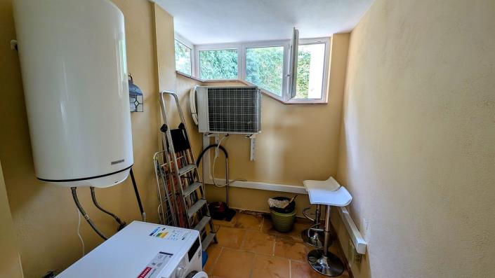 Image No.18-2 Bed Apartment for sale