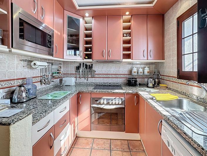 Image No.11-3 Bed Semi-Detached for sale