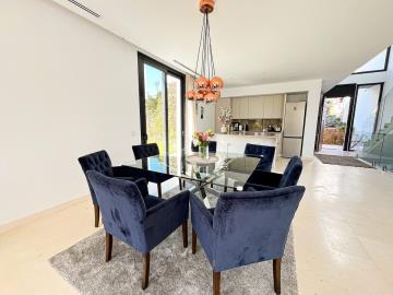 11-20939a0134ad724a8cb2a801094d15a4