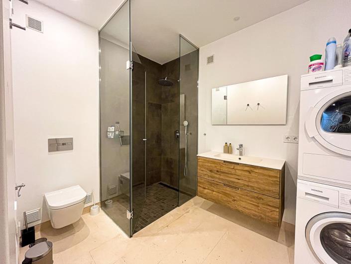 Image No.20-5 Bed Semi-Detached for sale