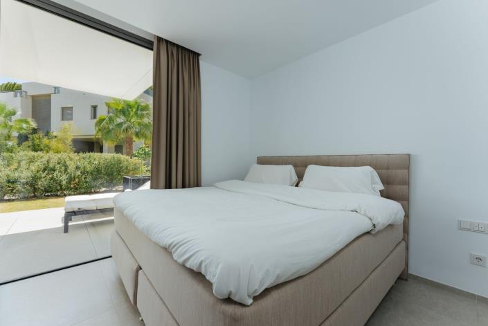 Image No.20-2 Bed Apartment for sale