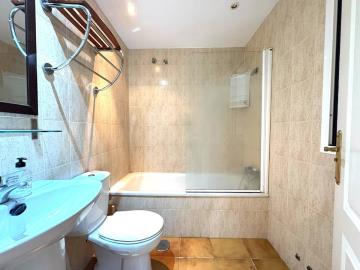 10-bb915d1cb19341576dcdc994b81ab9c5