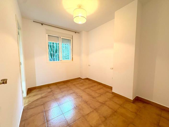 Image No.13-3 Bed Apartment for sale