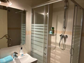 12-53013098fcab6c38b1379cd33298e050