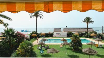 2-5bd7b9d04b45e33852eaf0ec6670150d