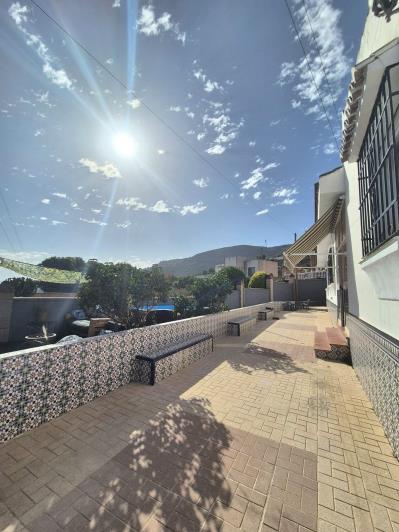 Image No.42-5 Bed Villa / Detached for sale