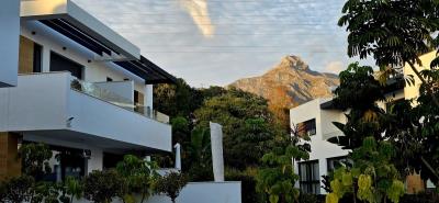 3-e898b2bb2a2fdfd06d2c39894dce8316