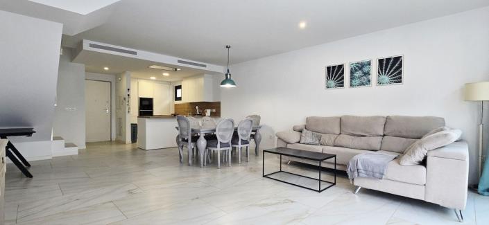 Image No.9-3 Bed Townhouse for sale