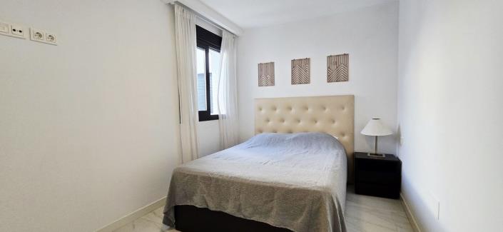 Image No.21-3 Bed Townhouse for sale