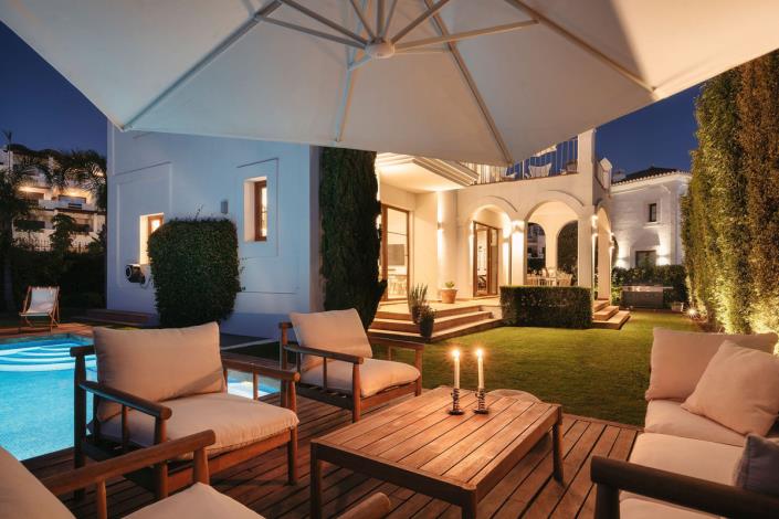 Image No.35-4 Bed Villa / Detached for sale