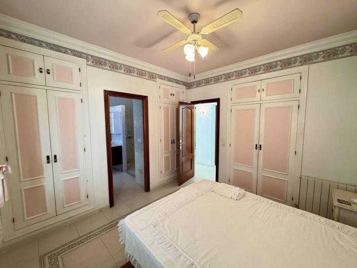 Image No.20-3 Bed Villa / Detached for sale