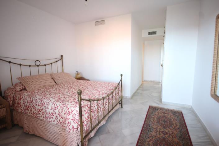 Image No.19-3 Bed Apartment for sale