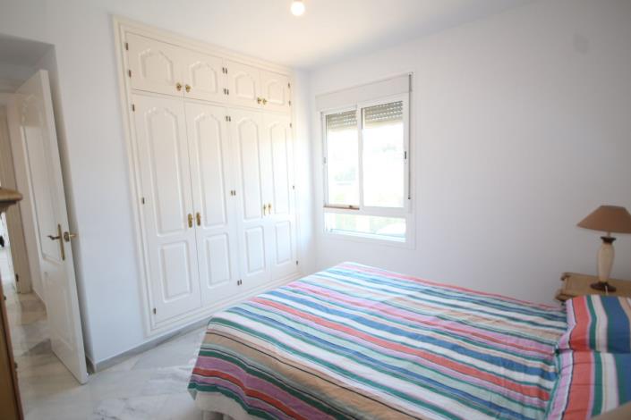 Image No.23-3 Bed Apartment for sale