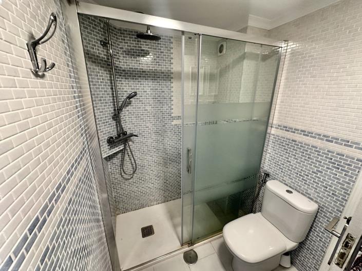 Image No.25-3 Bed Apartment for sale