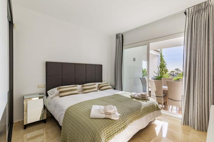 Image No.10-3 Bed Apartment for sale