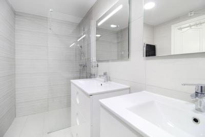 9-467d0cee5b725f3ef65f102a0c2e69c0