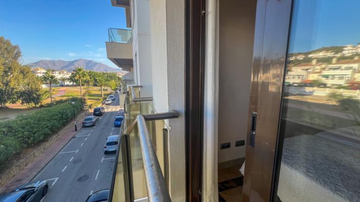 Image No.25-2 Bed Apartment for sale