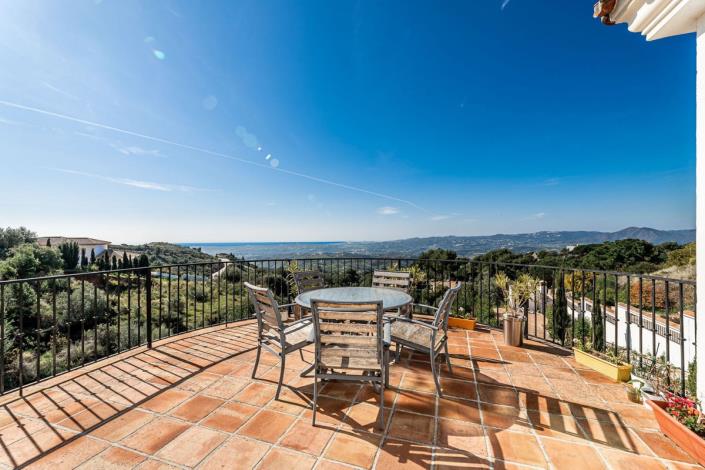 Image No.2-5 Bed Villa / Detached for sale