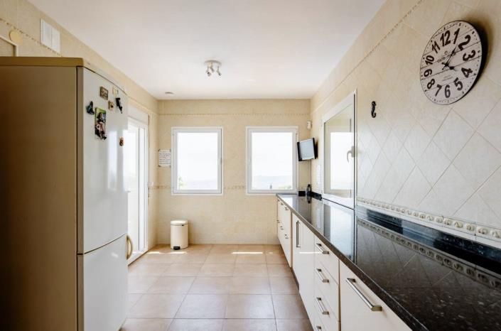 Image No.28-5 Bed Villa / Detached for sale