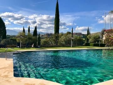 12-53013098fcab6c38b1379cd33298e050