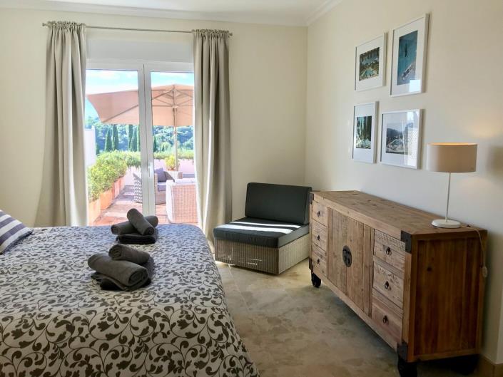 Image No.26-3 Bed Apartment for sale