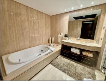 8-e64a9055bba3e77ac8aca3b893cdf826