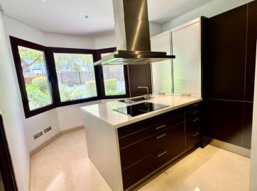 14-d70dc3102c00d7be0e872dfe1c1f86d7