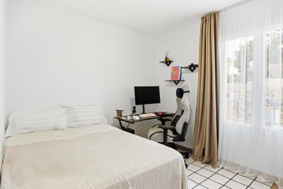 10-bb915d1cb19341576dcdc994b81ab9c5