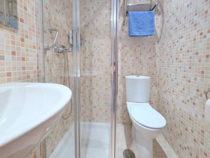 Image No.12-2 Bed Apartment for sale