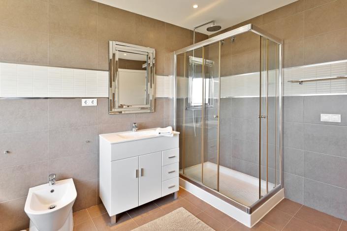 Image No.34-4 Bed Villa / Detached for sale