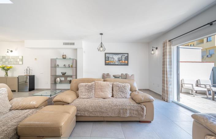 Image No.36-3 Bed Townhouse for sale