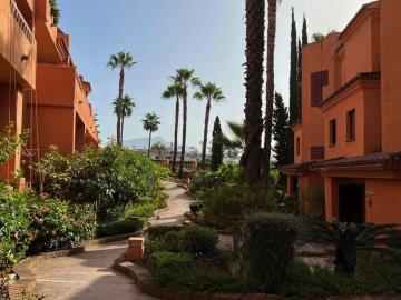 22-864061d7ff0201b881095f0b5aa938f1