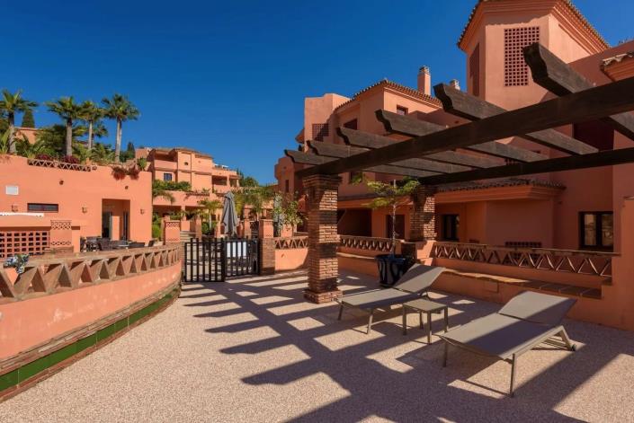 Image No.30-2 Bed Apartment for sale