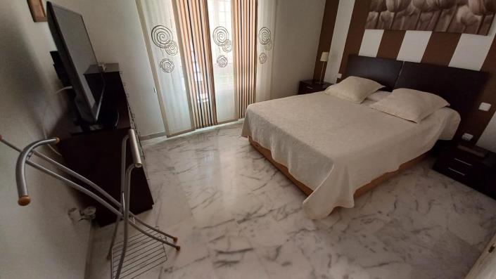 Image No.17-3 Bed Apartment for sale