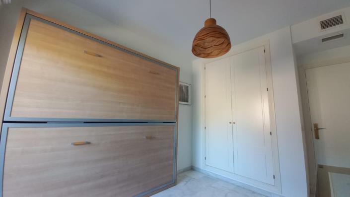 Image No.21-3 Bed Apartment for sale